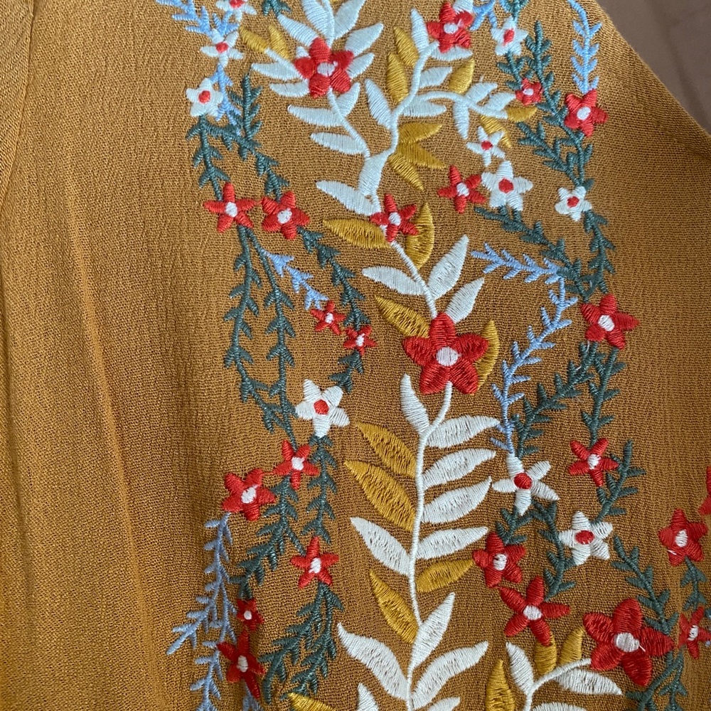 Dress - Picture 3 of 6